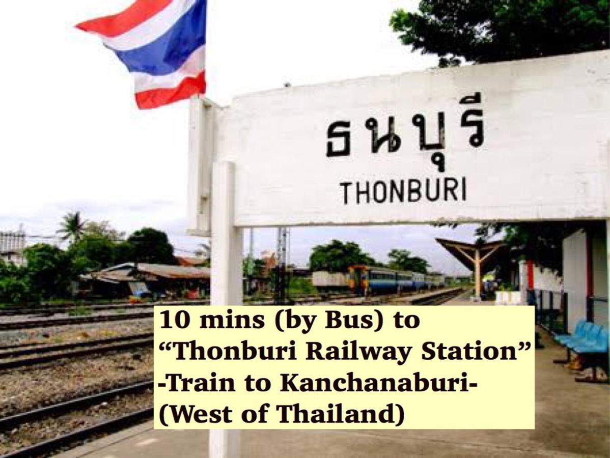 Arun Old Town Hostel Bangkok Exterior photo